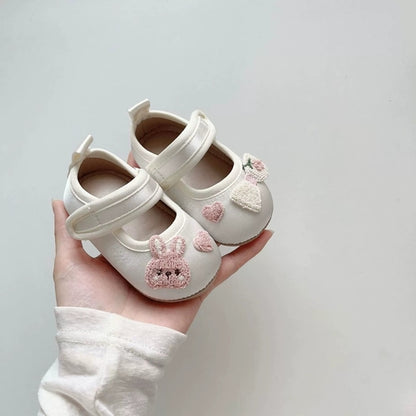 Spring and Autumn Baby Girl Fashion Rabbit and Heart Pattern Toddler